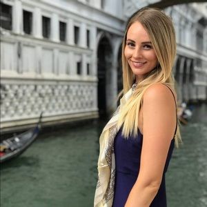 Meet your Posher, Amanda